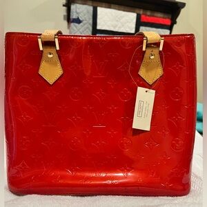 Louis Vuitton Monogram Vernis Red Houston Tote Bag